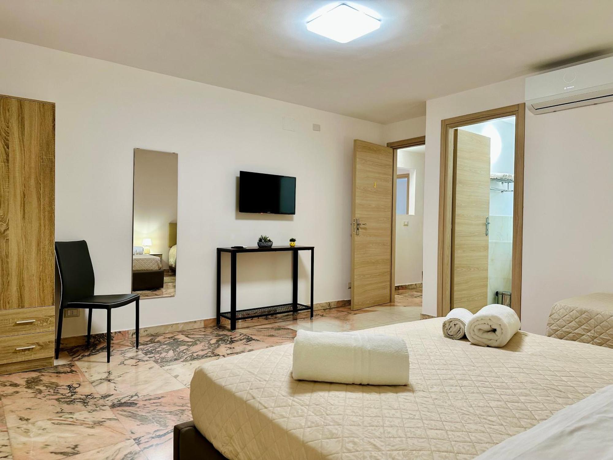 Unique Rooms In Centro Citta Bagno Privato E Climatizzatore Рагуза Екстер'єр фото